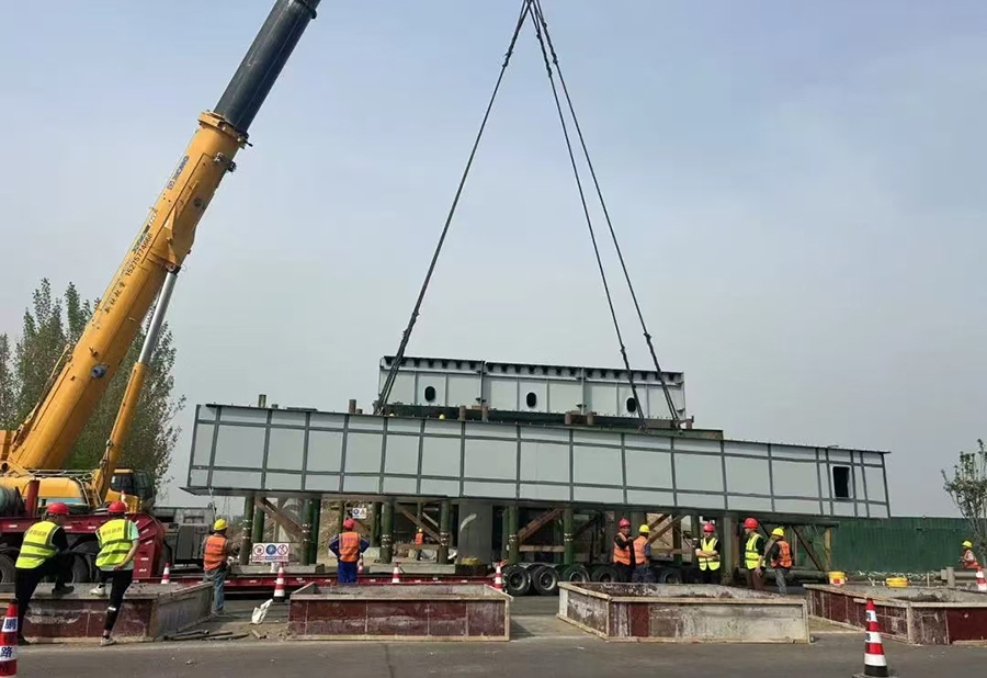 Steel truss road bridge