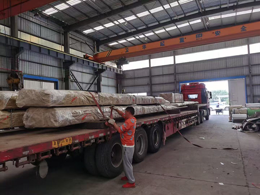 Roof sheet packing