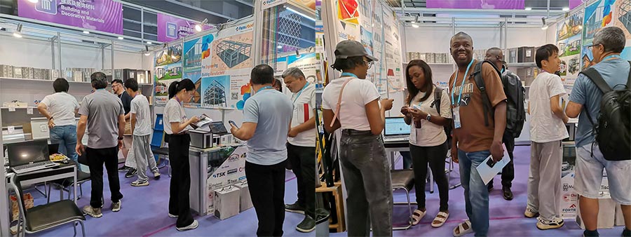 Hosting clients at the Canton Fair