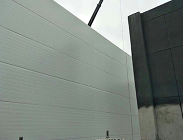 Como construir uma casa com painéis sanduíche?