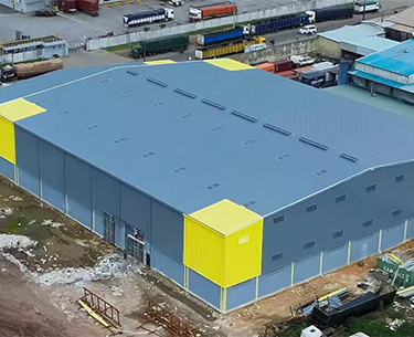 Fábrica de cosméticos de 8000m²