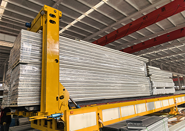 Carregamento bem-sucedido de contêineres para exportação do projeto Congo